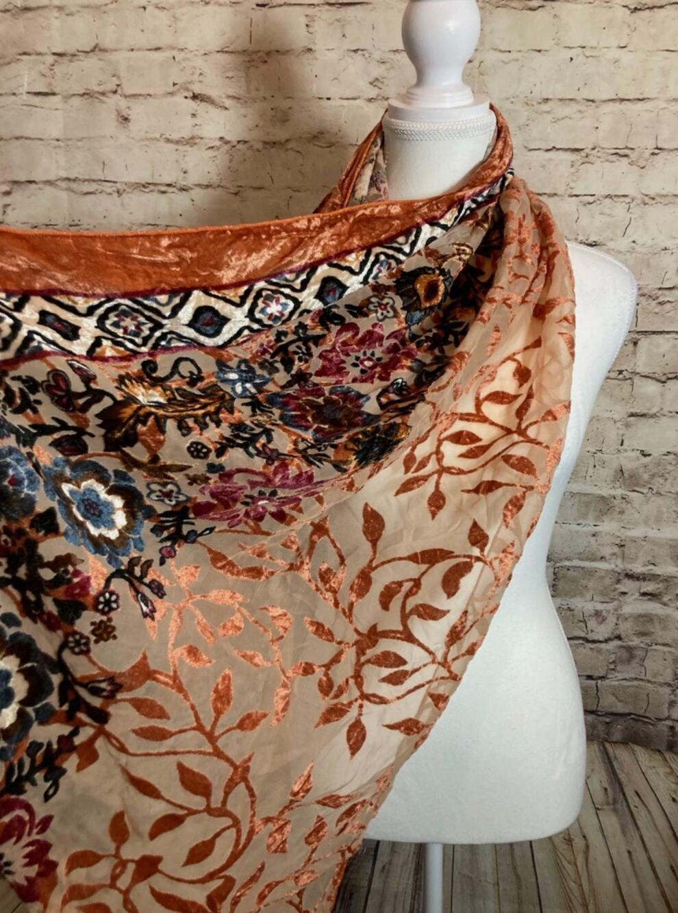 Simply Noelle Velvet Burnout Infinity Scarf Womens Rust Romantic Dark Florals